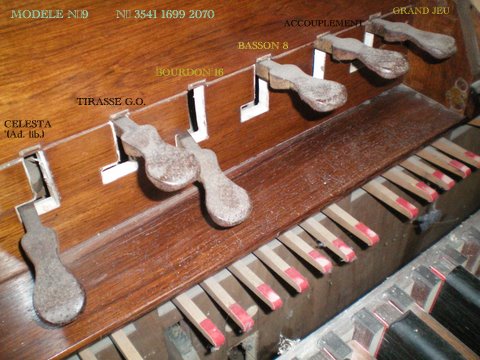 VENTE d'un MUSTEL 2 claviers Pedalier Modele N°9 sans celesta . Mustel15