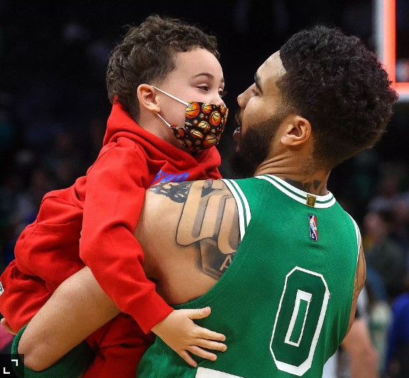 Jayson Tatum Says World Needs More Role Models of Fathers Being 'Present': 'Show You Can Do Both' Scree300