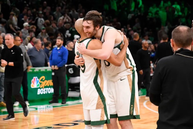 Luke Kornet plays ‘ol’ reliable’ in Celtics win over Raptors, with off-court mindset to match Scree458