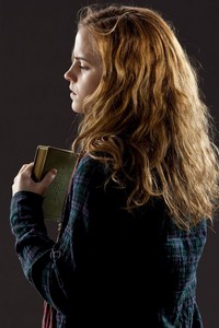 Hermione G.