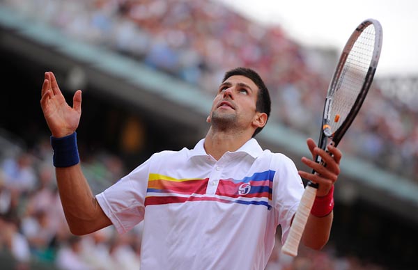 A CLOWN OF TENNIS - NOVAK DJOKOVIC ! Novak_12