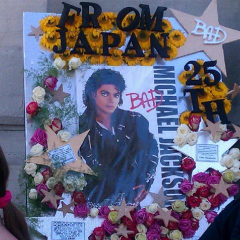 Acheter une rose en l'honneur de Michael Jackson 7110