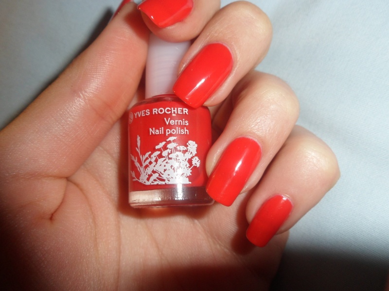 Vernis (Yves Rocher) avec swatch Swatch10