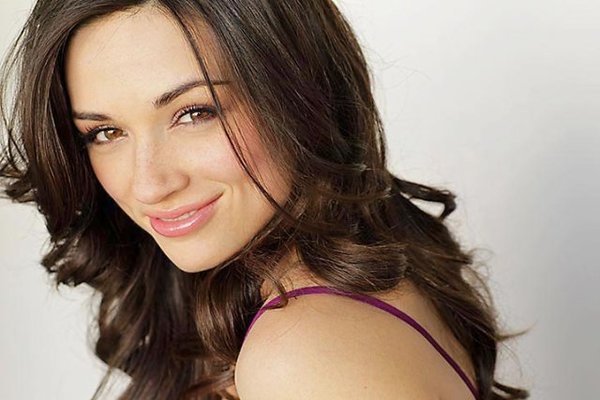 Crystal Reed (Allisson Argent)  - BioGraphie Crysta10