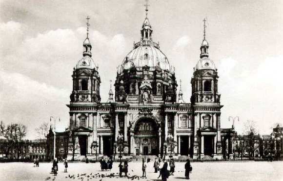 La cathédrale de Berlin ( Berliner Dom ) , nécropole de la dysnatie prussienne des Hohenzollern 11_19310