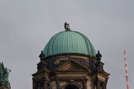 La cathédrale de Berlin ( Berliner Dom ) , nécropole de la dysnatie prussienne des Hohenzollern 16e10