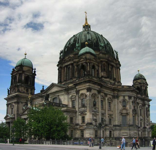 La cathédrale de Berlin ( Berliner Dom ) , nécropole de la dysnatie prussienne des Hohenzollern 1913