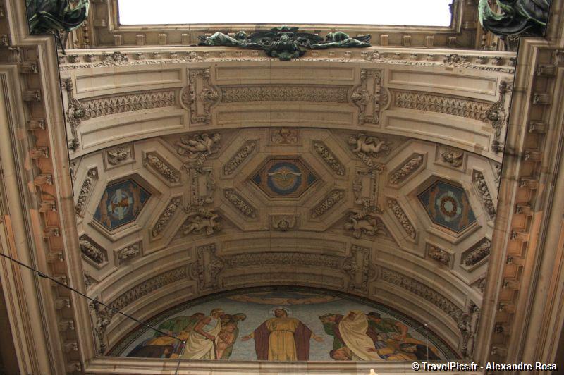 La cathédrale de Berlin ( Berliner Dom ) , nécropole de la dysnatie prussienne des Hohenzollern 2611
