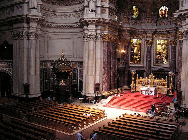 La cathédrale de Berlin ( Berliner Dom ) , nécropole de la dysnatie prussienne des Hohenzollern 3111