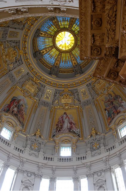 La cathédrale de Berlin ( Berliner Dom ) , nécropole de la dysnatie prussienne des Hohenzollern 4310