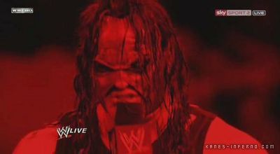 [SUMMERLIVE] Undertaker Vs Kane Vs Mankind Normal33