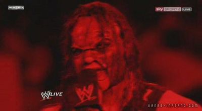 [SUMMERLIVE] Undertaker Vs Kane Vs Mankind Normal34