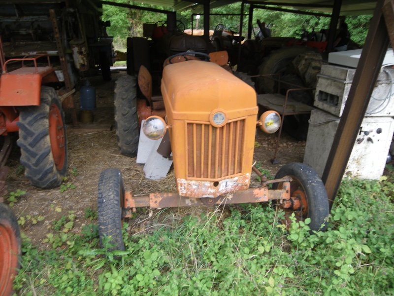 tracteur dans le perigord suite  Imgp2816