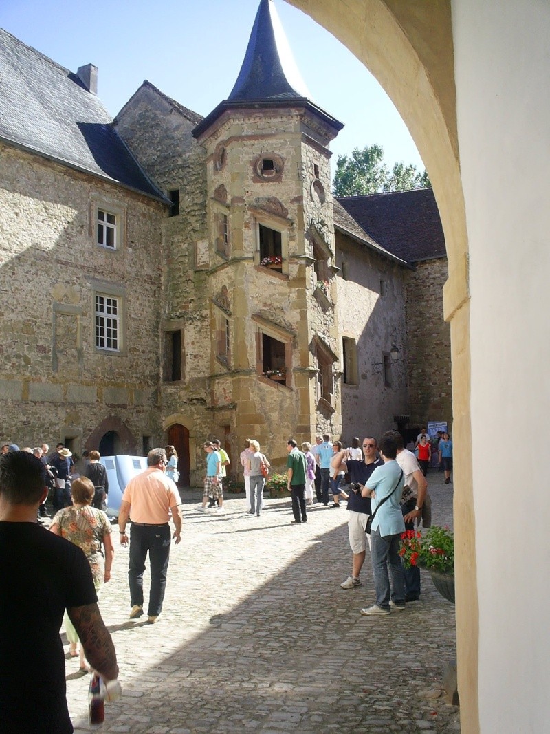 Réunion au château de SIXTE en Lorraine S4023312