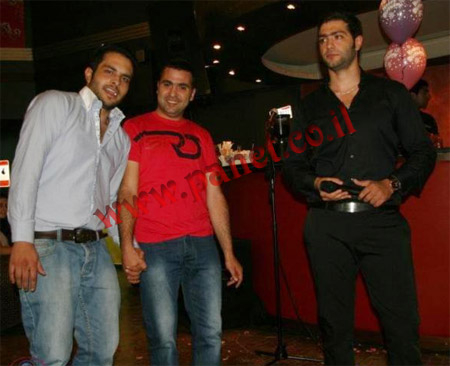 احتفل نجم ستار اكاديمي 8 محمد القاق بعيد ميلاده في حفل غنائي أقيم ليلة امس في الاردن. Untitl11