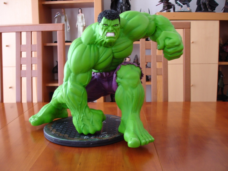 Custom d'un Hulk attakus et paint complet . Dsc02049