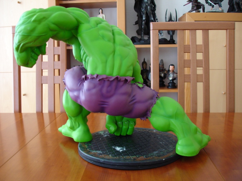 Custom d'un Hulk attakus et paint complet . Dsc02051