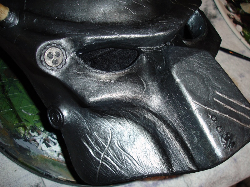 Predator wolf-mask custom en création au 1/2 . Dsc03147