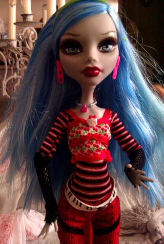 Les Monster High de Lilly :) *NEWS* Ghouli11