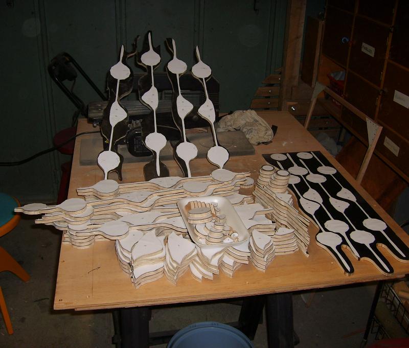 Papercrafts en bois de Fred666 -ou des sculptures grâce à Pepakura... M310