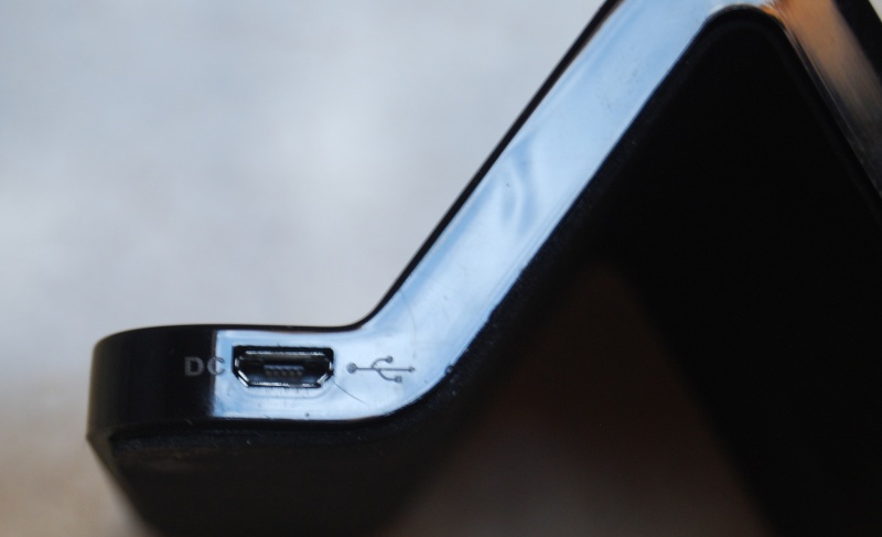 [TEST] Chargeur de table Micro-USB horizontal   Sept10
