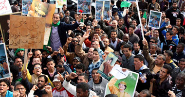 المعارضة الليبية تسيطر على حى "تاجوراء" فى ضواحى طرابلس S2201110