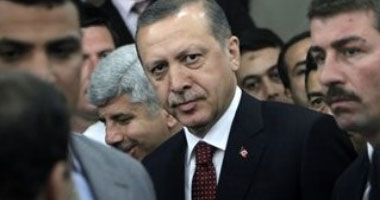 "أردوغان" يطالب المصريين بوقف المظاهرات من أجل تحقيق التنمية S9201137