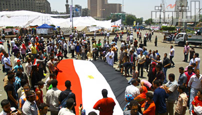 المحتجين فى التحرير يتهمون د عصام شرف بخيانة الثورة Sit-ta10