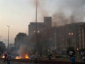فيديو هجوم مسلح على المعتصمين بميدان التحرير وحرق الخيمة الكبيرة وحدوث عدة اصابات 26744410