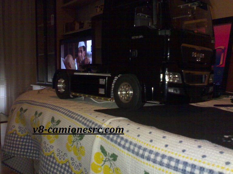 MAN TGX V8- 680cv wedico "Heavy Black". - Página 11 28122015