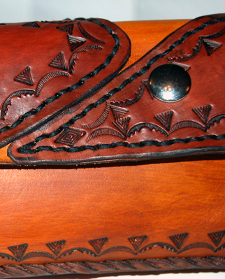Artisan du cuir, réparation, restauration et sur mesure P_03210