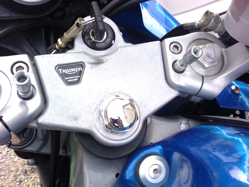 Fixer une camera sur la moto 2011-012