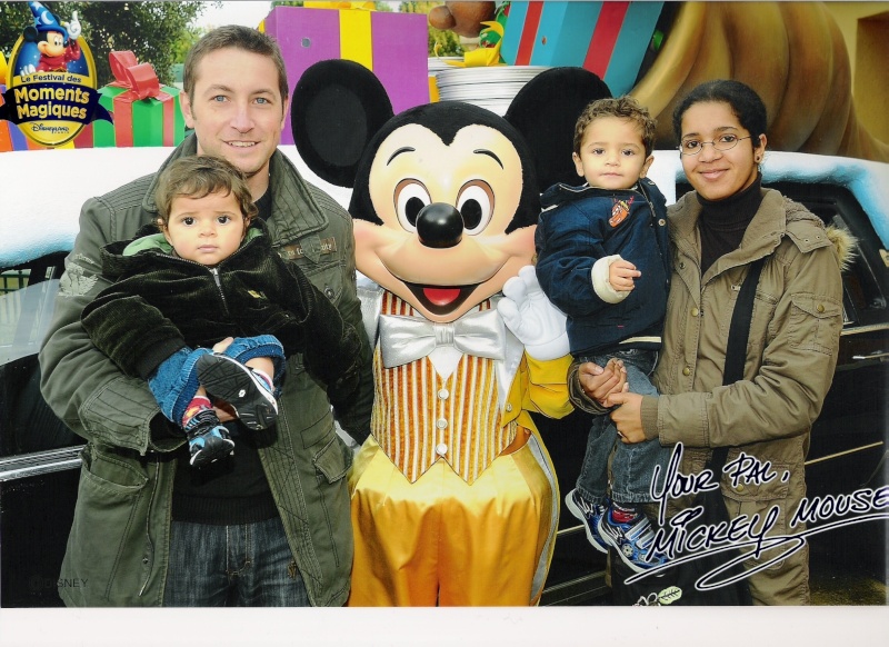 Photos avec les Personnages Disney - Page 18 Disney11