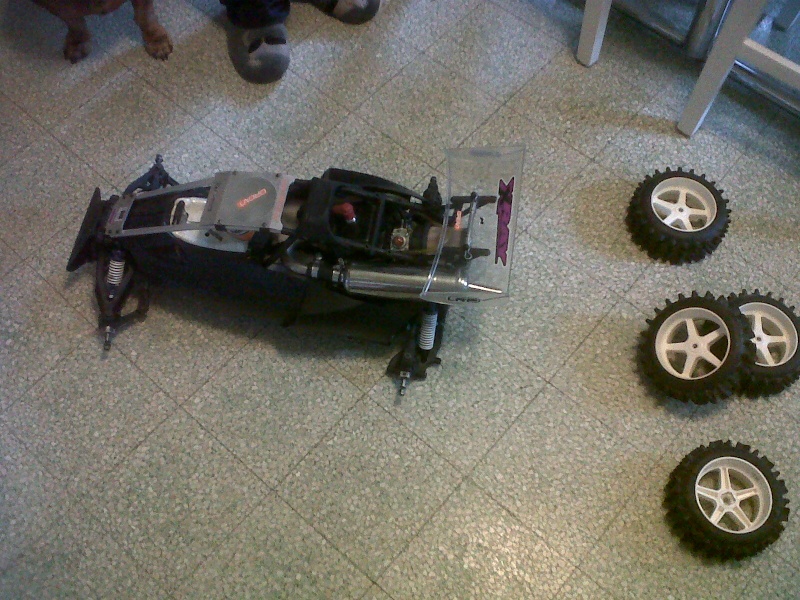 Fg BAJA 4 x2 j'arrive les gars :D Img00316