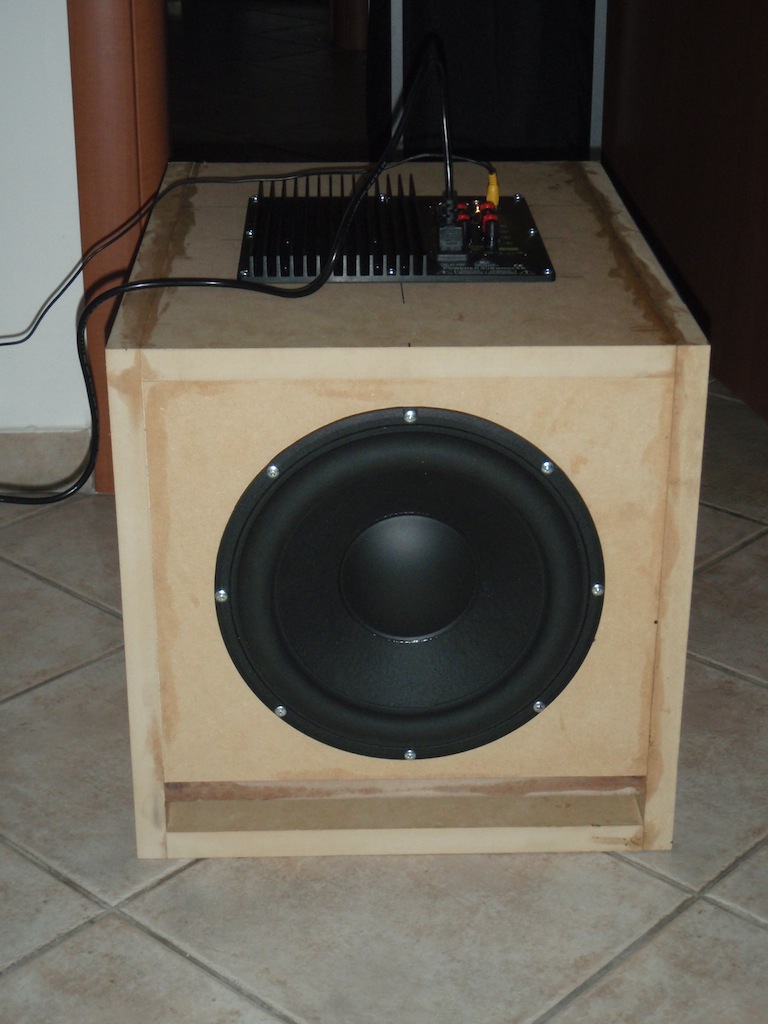 Subwoofer attivo - Pagina 2 P7070014