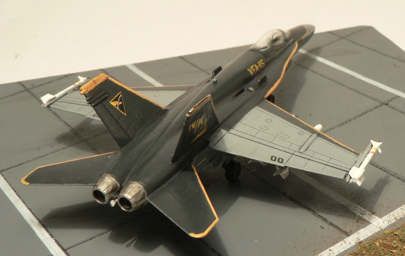 F-18 Hornet [ Revell - 1/144] F18-210