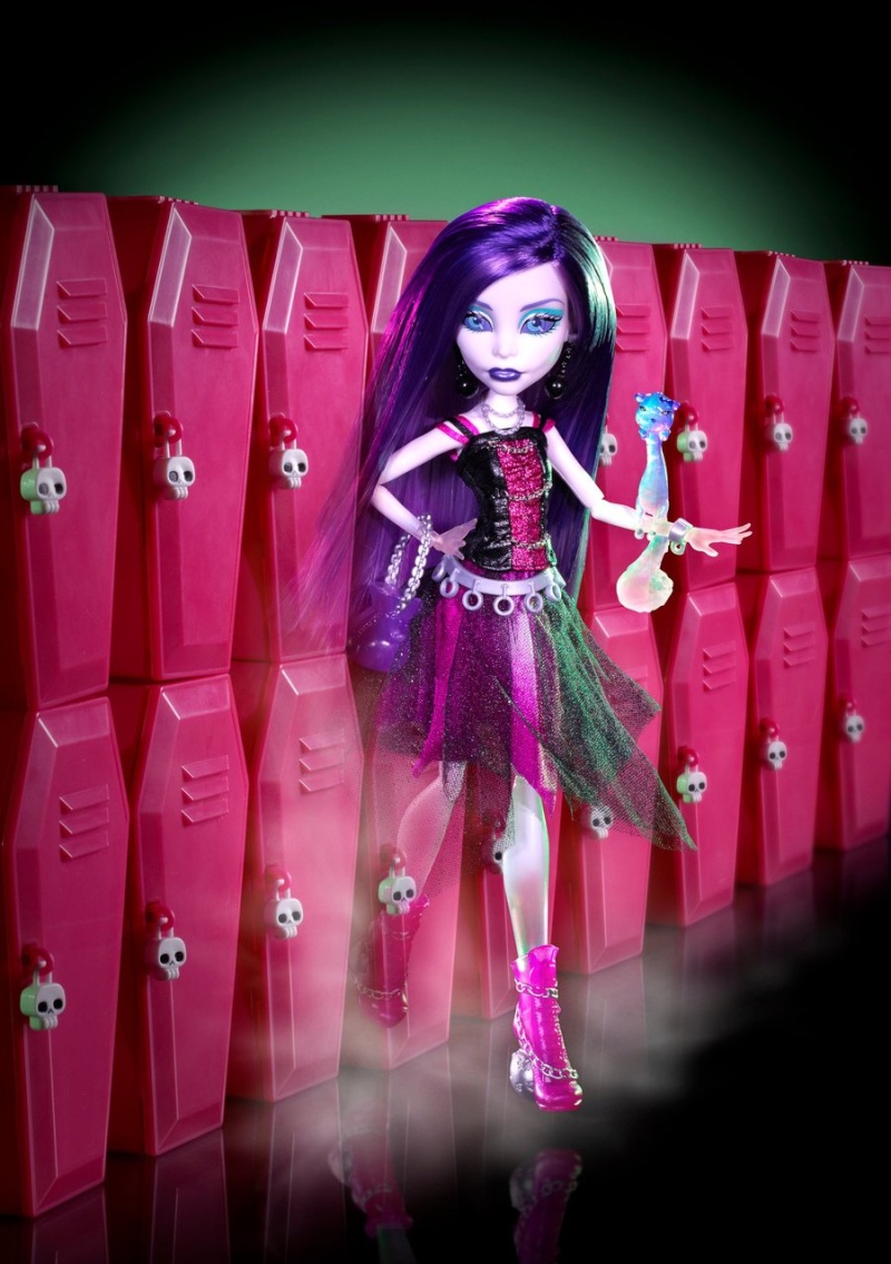 MonsterHigh - Tout sur 2012 en page 3 Spectr10