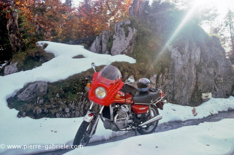 V2 in the snow... Cx500-11