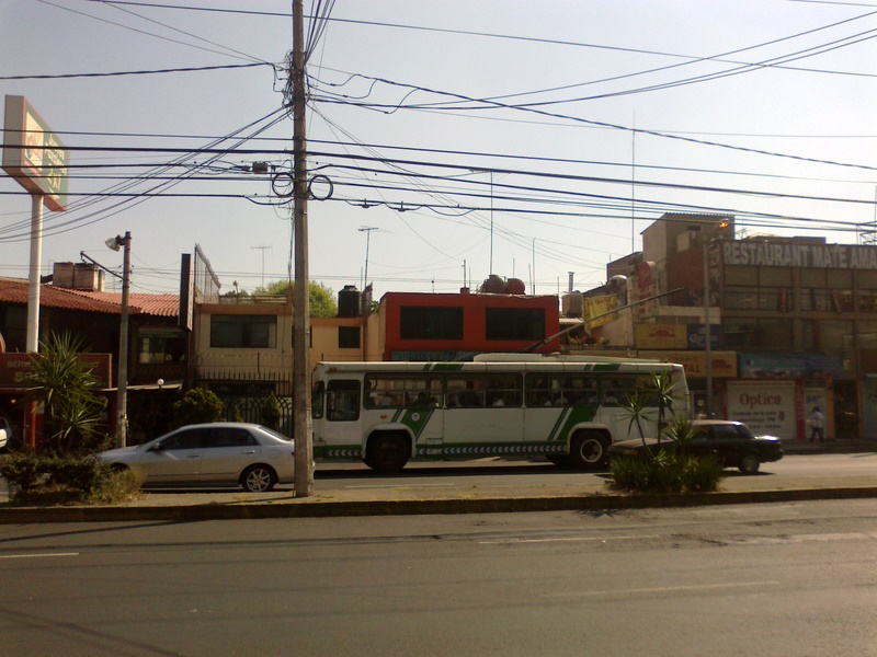 Trolleybus in Mexiko (Oberleitungsbus) 04122010