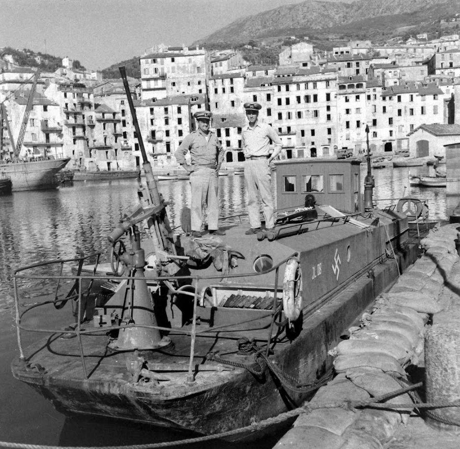 La rade de Villefranche et le port de Nice pendant la guerre 1943_b10