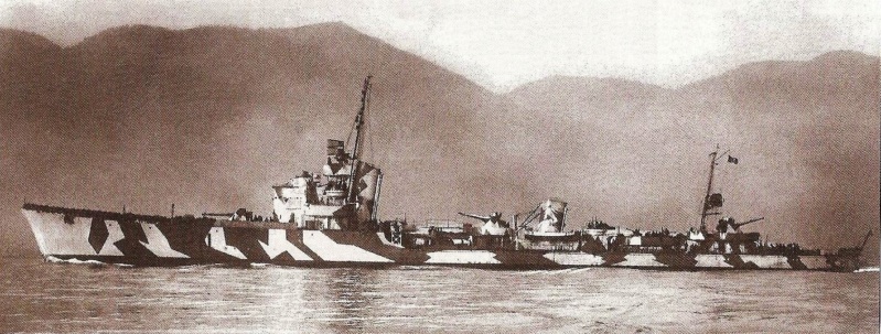 Destroyers italiens (Cacciatorpedinière) - Page 2 4_leon10