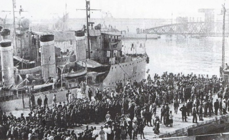 Torpilleurs italiens (torpediniere) - Page 2 France18