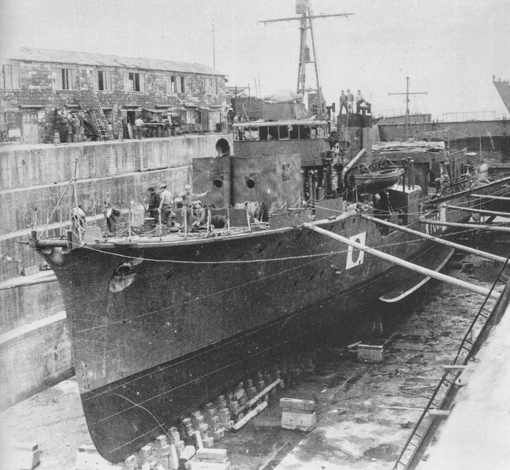 Navires de la guerre des mines et auxiliaires japonais  Kyosai11
