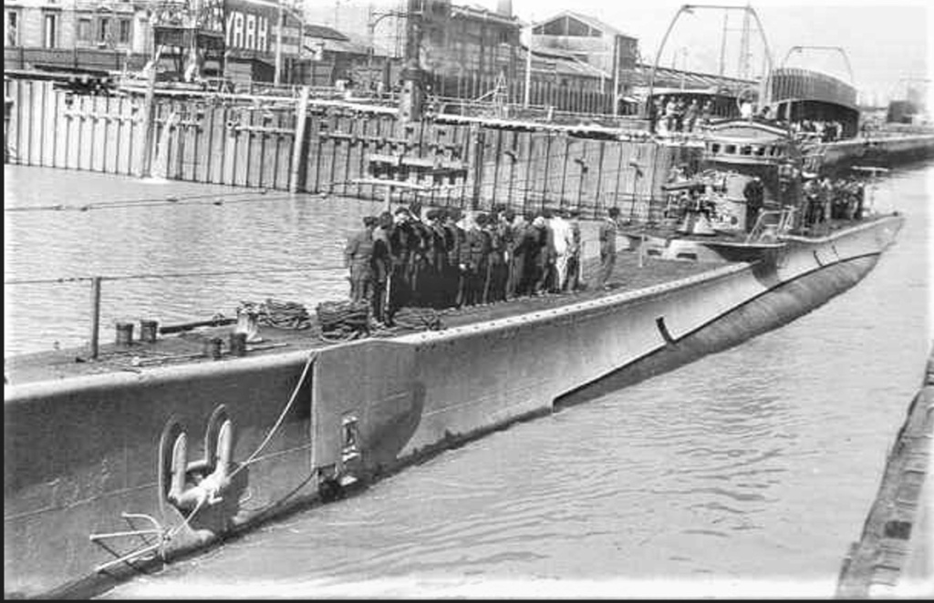 Les sous marins italiens de la seconde guerre mondiale - Page 2 Leonar10