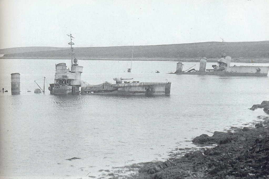 21 JUIN 1919 le sabordage de la flotte allemande, Scapa Flow - Page 2 V83_1910
