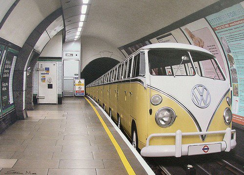 VW T1 metro train 42181810