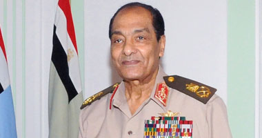 طنطاوى: مايتردد عن وجود مرشح للرئاسة من المؤسسة العسكرية "مجرد شائعات" S9201118