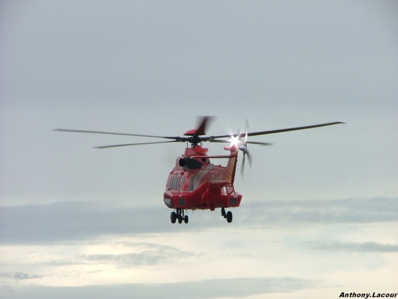 EC 225 Super Puma  Dscf8110