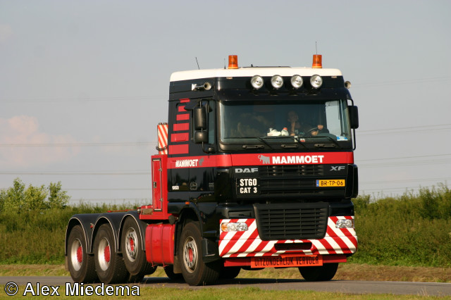 Camions du forum echelle 1 Img_8710