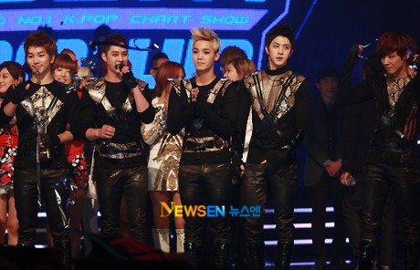 [NEWS] 120126 MBLAQ wins #1 + Performances from January 26th’s ‘M! Countdown’ 20120112